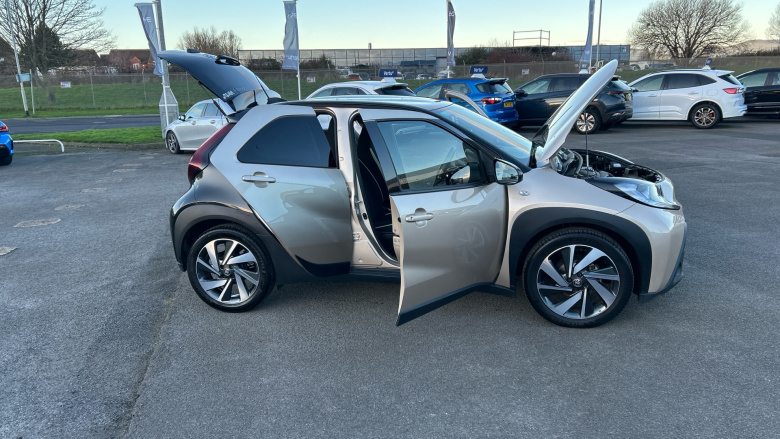 Toyota Aygo X 1.0 VVT-i Edge 5dr Auto Petrol Hatchback